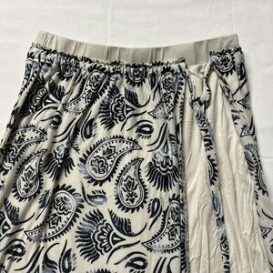 Cato Pull On Women's XS Blue and White Maxi Skirt - Pre-owned
